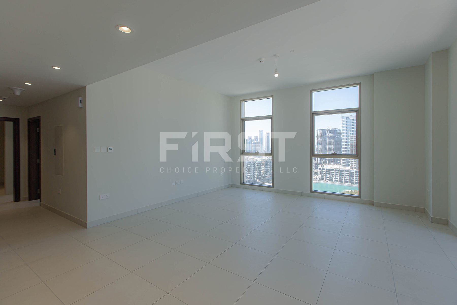 Internal Photo of 2 Bedroom Apartment in Reflection Shams Abu Dhabi Al Reem Island Abu Dhabi UAE (4).jpg